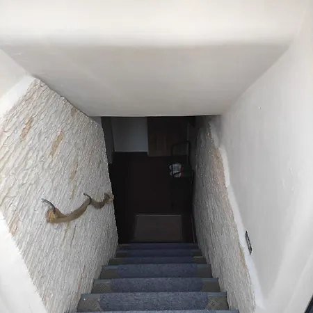 Apartmán Utulny A Jedinecny Nebytovy Priestor V Centre Bratislavy *